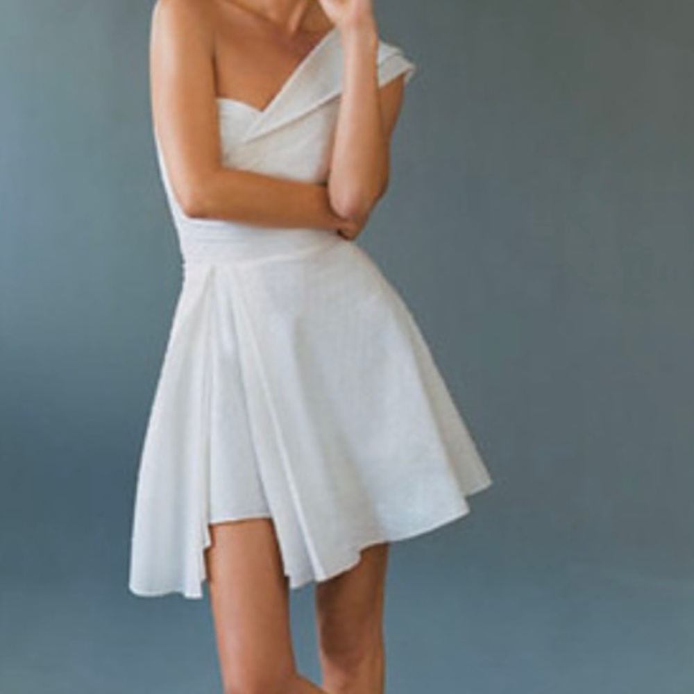 Kate Moss for Topshop 2000’s White Off-Shoulder Dress